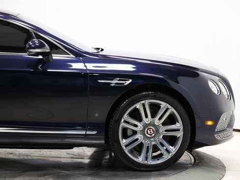 Used 2017 Bentley Continental GT image 56