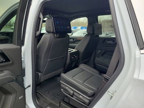 New 2026 GMC Yukon Denali w/ Denali Reserve Package image 14