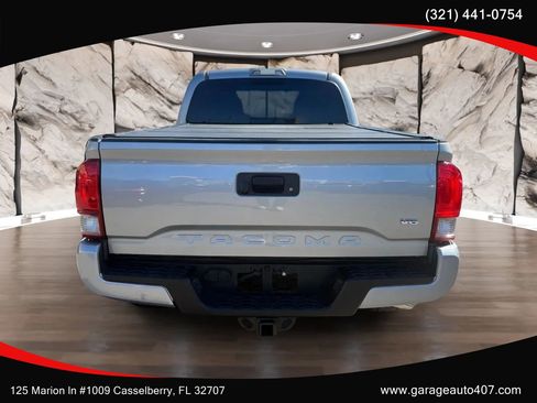 Used 2017 Toyota Tacoma TRD Sport w/ Tow Package RWD image 6