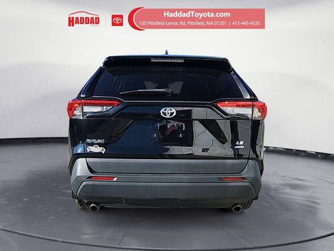 Certified 2022 Toyota RAV4 LE image 4