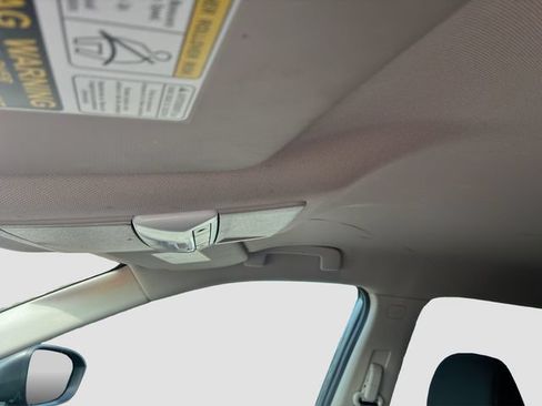 Used 2023 Nissan Rogue S FWD image 20