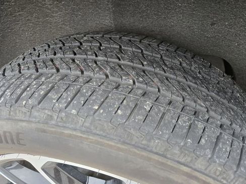 Used 2024 Chevrolet Tahoe RST w/ Luxury Package RWD image 8