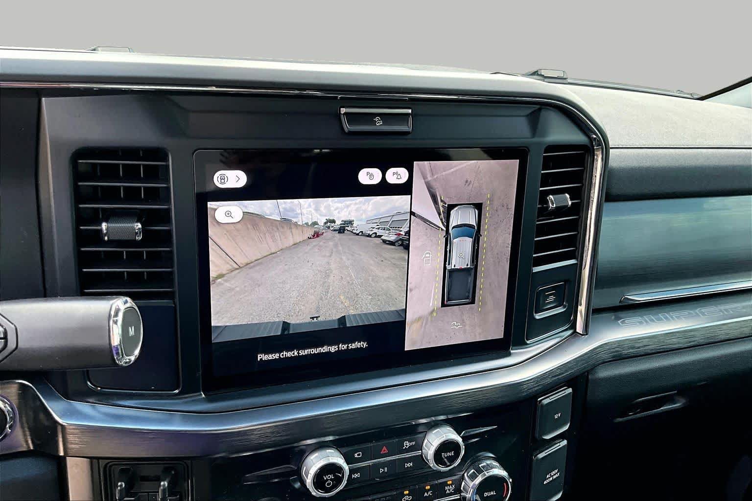 Used 2025 Ford F250 Lariat w/ Chrome Package AWD/4WD image 29