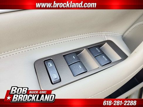 Used 2011 Lincoln MKX 2WD w/ 101A Rapid Spec Order Code image 37