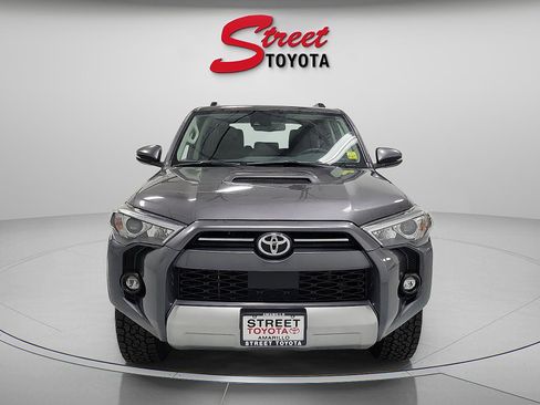 Used 2021 Toyota 4Runner TRD Off-Road Premium w/ Moonroof Package AWD/4WD image 6