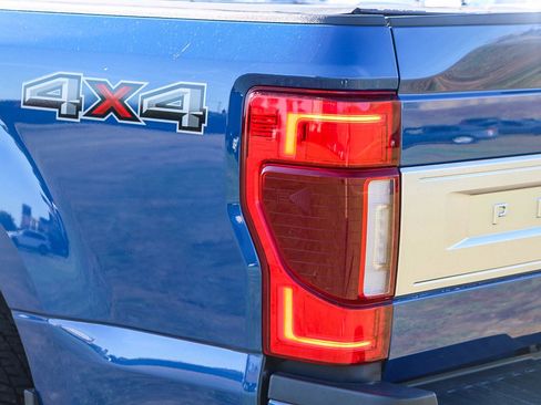 Used 2022 Ford F250 Platinum image 11
