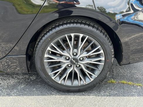 Used 2023 Kia Forte GT-Line w/ GT-Line Technology Package FWD image 32