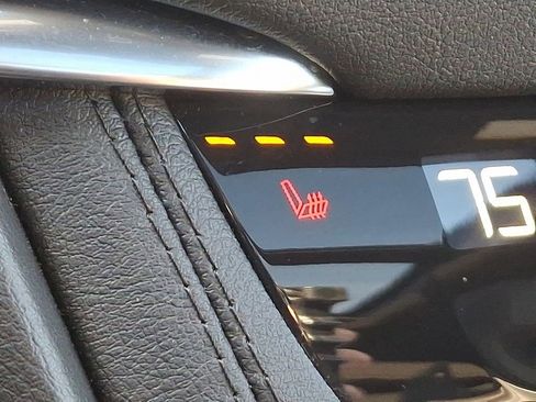 Certified 2024 Cadillac XT5 Premium Luxury w/ LPO, Floor Liner Package image 23