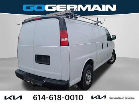 Used 2017 Chevrolet Express 2500 image 5