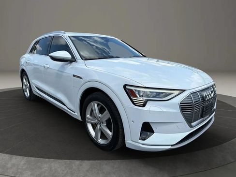 Used 2019 Audi e-tron Premium Plus AWD/4WD image 3