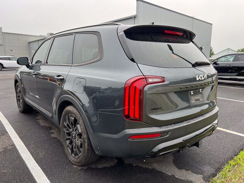 Used 2022 Kia Telluride SX w/ SX Prestige Package AWD/4WD image 3
