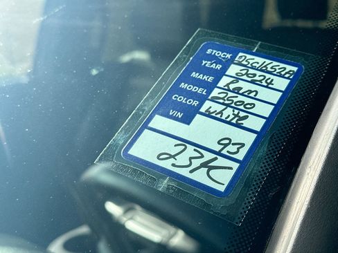 Used 2024 RAM 2500 Tradesman w/ Chrome Appearance Group image 24