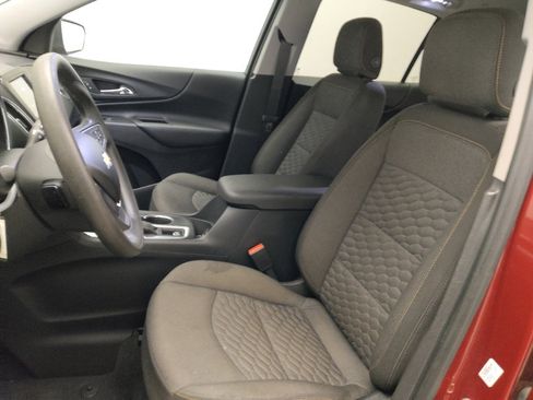 Used 2020 Chevrolet Equinox LT w/ LPO, Floor Liner Package FWD image 17
