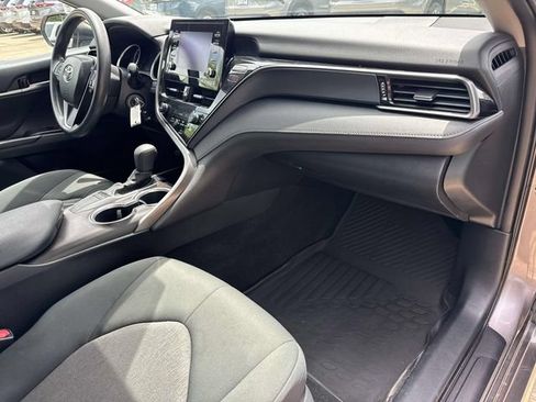 Used 2023 Toyota Camry LE FWD image 18
