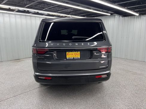 Used 2022 Jeep Wagoneer Series I image 5