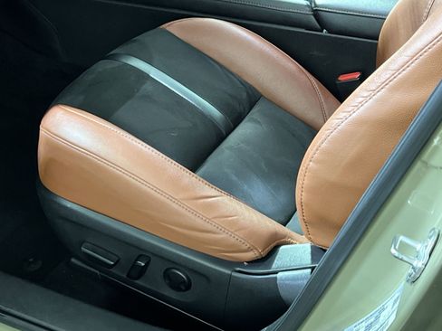 Used 2024 MAZDA MAZDA3 s image 12