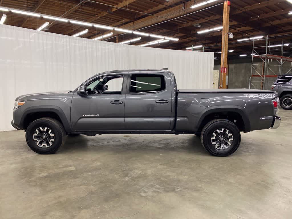 Used 2020 Toyota Tacoma TRD Off-Road AWD/4WD image 3