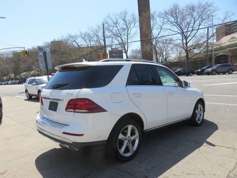 Used 2018 Mercedes-Benz GLE 350 4MATIC image 4