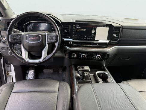 Used 2023 GMC Sierra 1500 SLT w/ SLT Premium Package AWD/4WD image 9