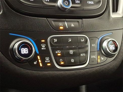 Used 2023 Chevrolet Malibu LT image 17