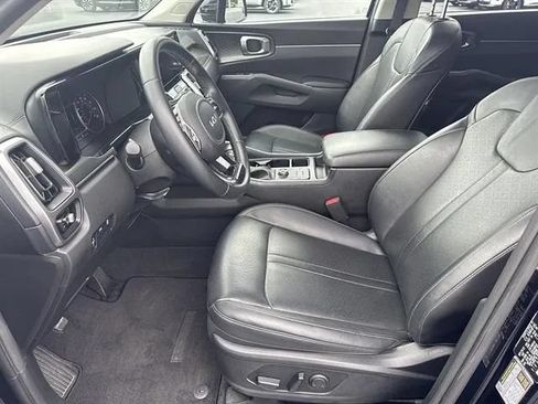 Certified 2022 Kia Sorento S FWD image 8
