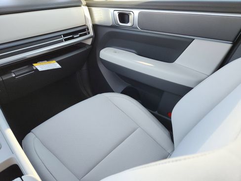 New 2026 Hyundai Santa Fe SE FWD image 16