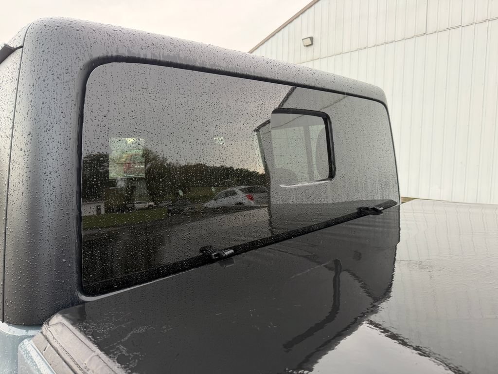 Used 2025 Jeep Gladiator Sport AWD/4WD image 12