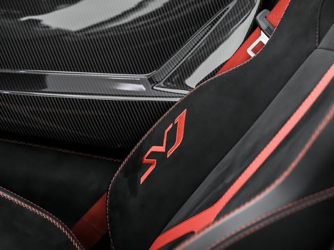 Used 2021 Lamborghini Aventador SVJ image 30