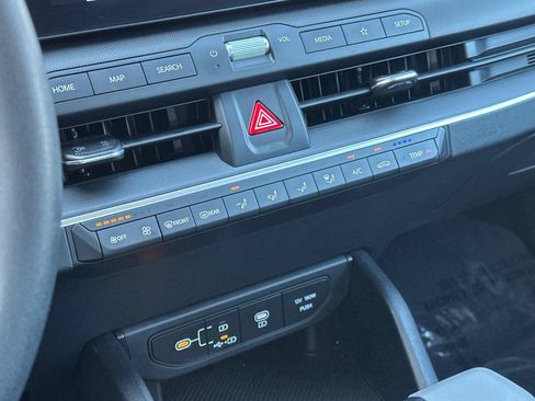 Used 2025 Kia K4 FWD image 19