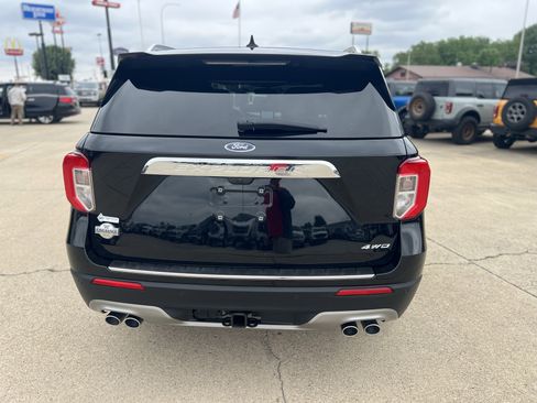 Used 2023 Ford Explorer King Ranch w/ Technology Package AWD/4WD image 7