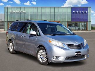 Used 2015 Toyota Sienna XLE 360° Tour