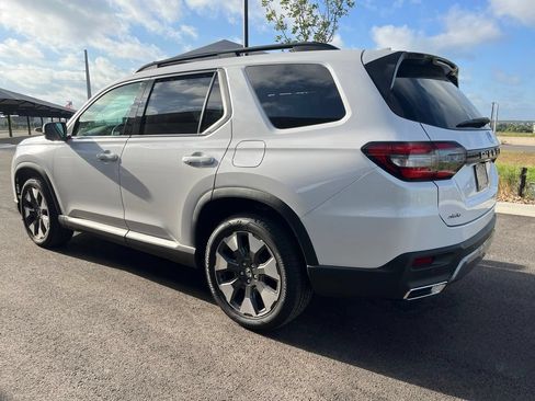 Used 2026 Honda Pilot Elite image 5