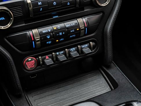 Used 2020 Ford Mustang Shelby GT500 w/ Technology Package RWD image 69