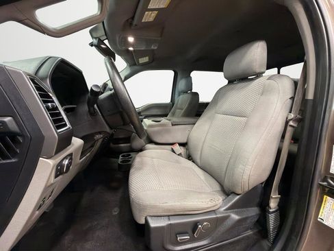 Used 2016 Ford F150 XLT w/ Equipment Group 302A Luxury RWD image 13