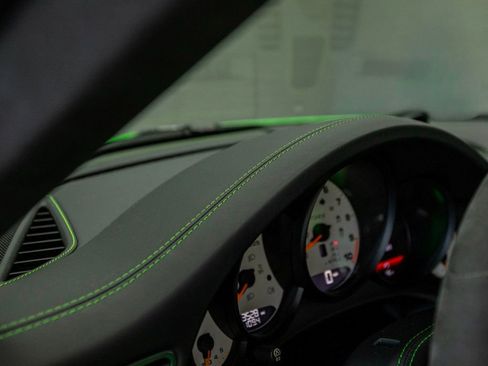 Used 2019 Porsche 911 GT3 RS image 24