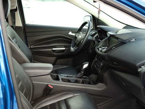 Used 2019 Ford Escape Titanium image 54