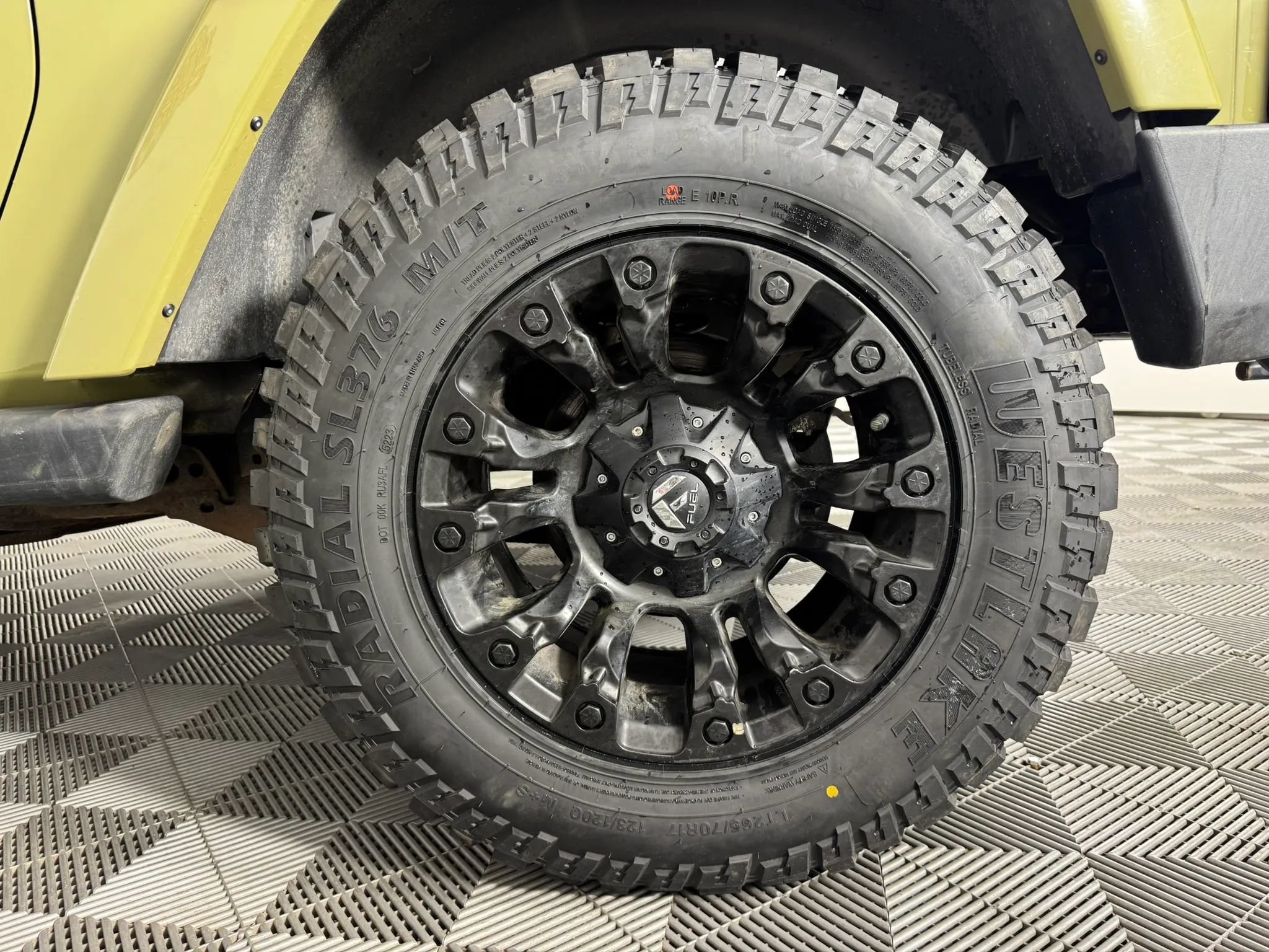Used 2013 Jeep Wrangler Sahara w/ Connectivity Group AWD/4WD image 31