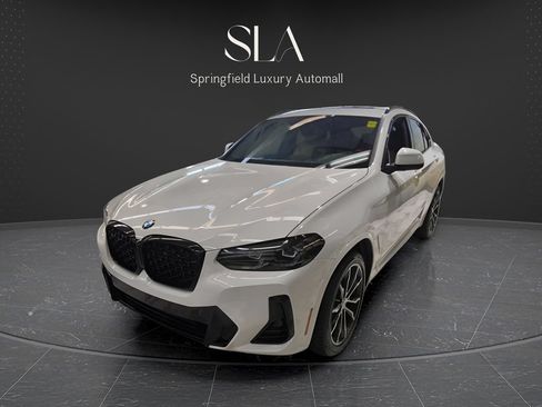 Used 2023 BMW X4 xDrive30i AWD/4WD image 4