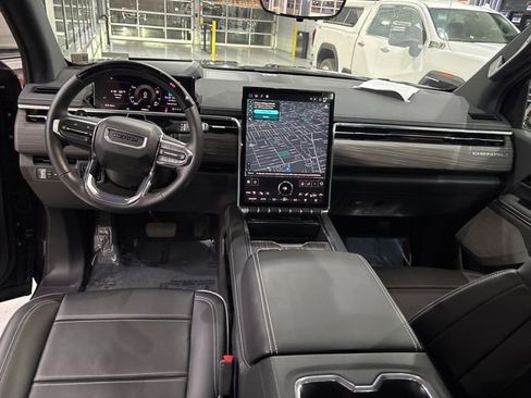 Used 2025 GMC Sierra EV Denali AWD/4WD image 30