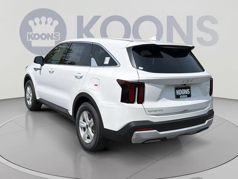 New 2026 Kia Sorento LX FWD image 4