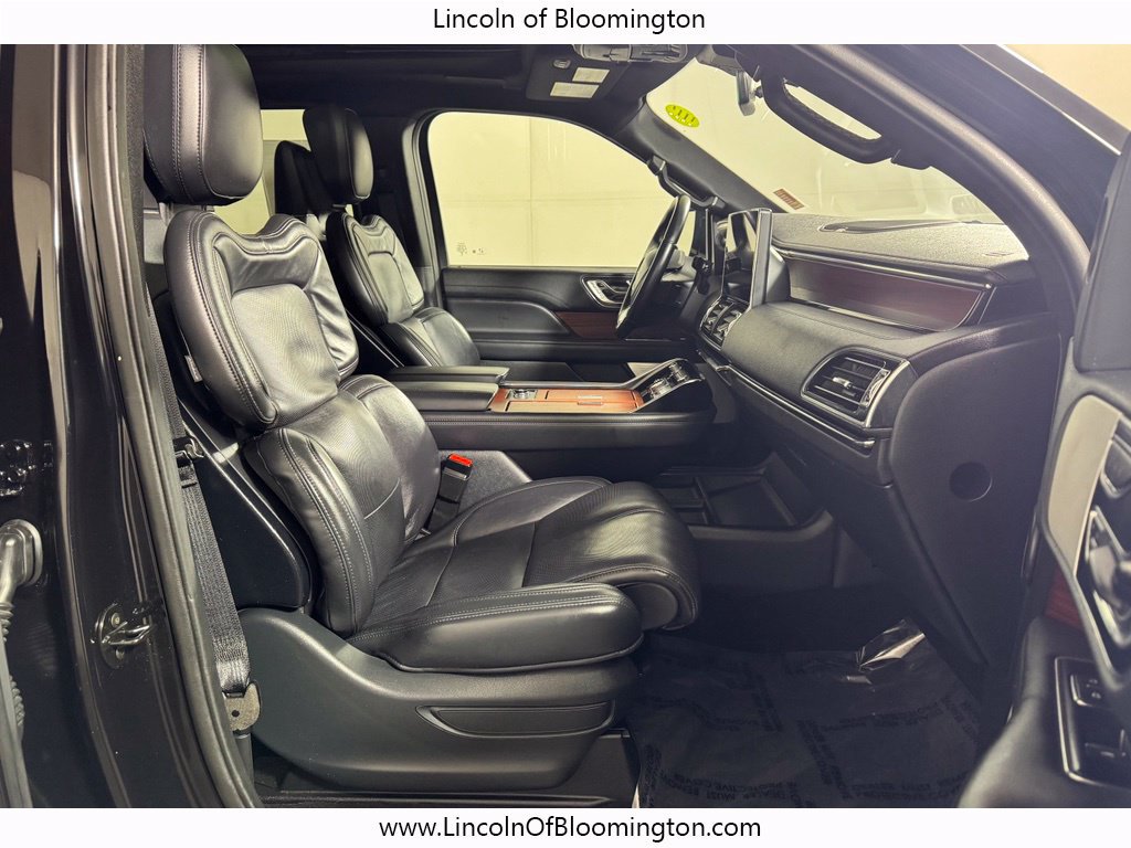 Used 2023 Lincoln Navigator Reserve AWD/4WD image 13