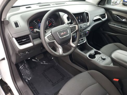 Used 2023 GMC Terrain SLE w/ Driver Convenience Package image 22