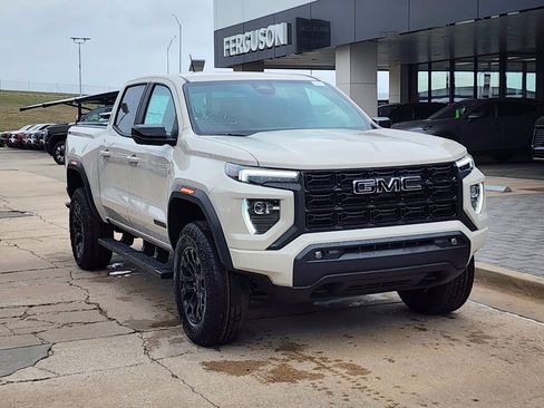 New 2026 GMC Canyon Elevation w/ Convenience Package image 2