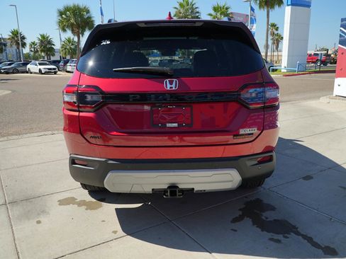 New 2025 Honda Pilot TrailSport image 6