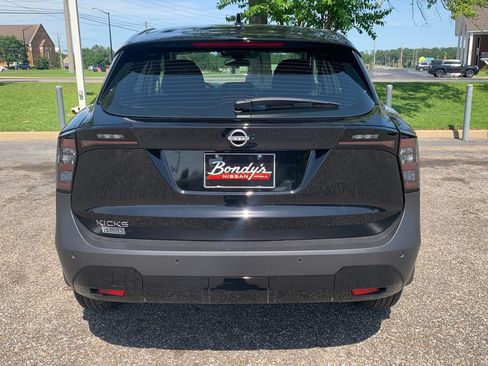 New 2026 Nissan Kicks S FWD image 4
