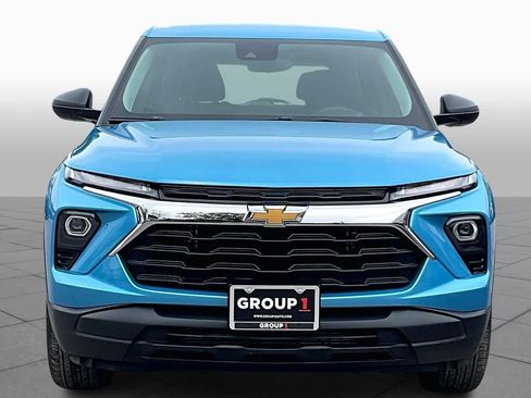 Used 2025 Chevrolet TrailBlazer LS w/ LS Confidence Package image 3