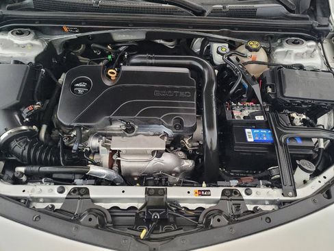Used 2020 Chevrolet Malibu LS FWD image 30