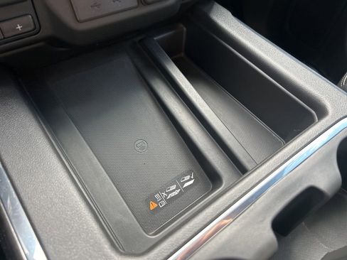 Used 2022 Chevrolet Silverado 1500 LTZ w/ LTZ Convenience Package II image 43