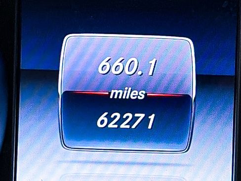Used 2018 Mercedes-Benz C 300 Sedan image 30