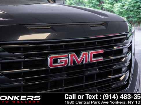 Used 2023 GMC Sierra 1500 Elevation AWD/4WD image 10